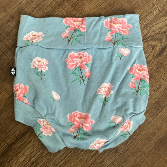 Kyte Baby Peony Bummies - Picture 3 of 3